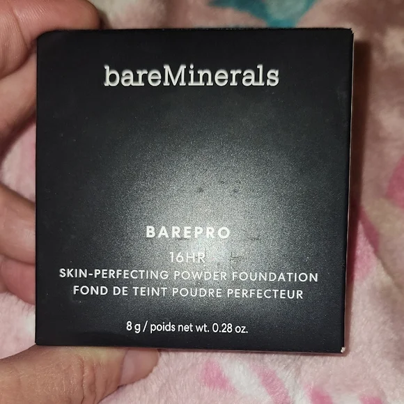 bareMinerals BAREPRO Matte Black Compact - Picture 5 of 7